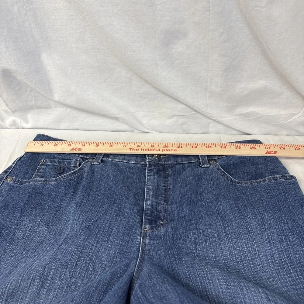 GLORIA VANDERBILT AMANDA JEANS Women’s Size 14-Short Blue Stretch Denim 5-Pocket